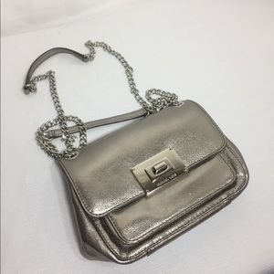 Micheal kors crossbody Metallic Silver purse zippe